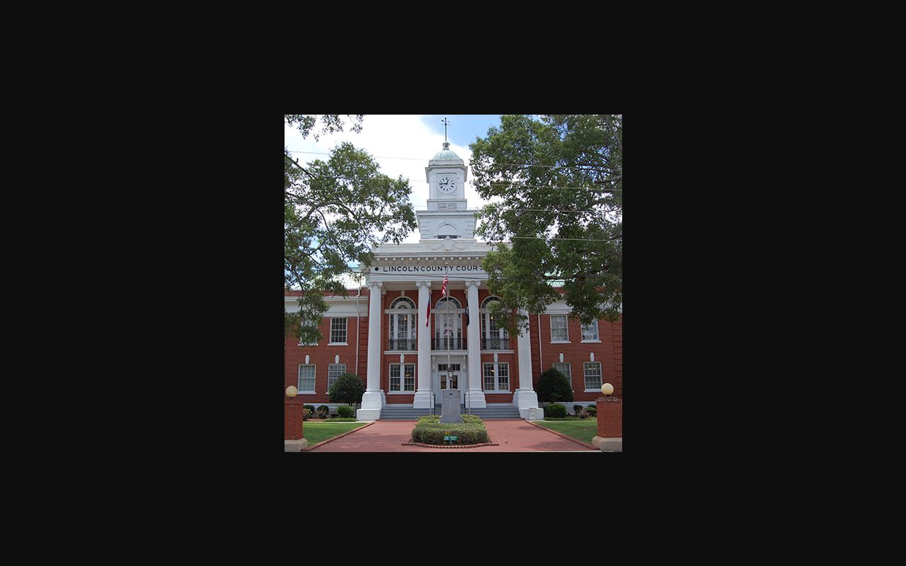 Historic Lincoln County courthouse where Superior court dockets are kept